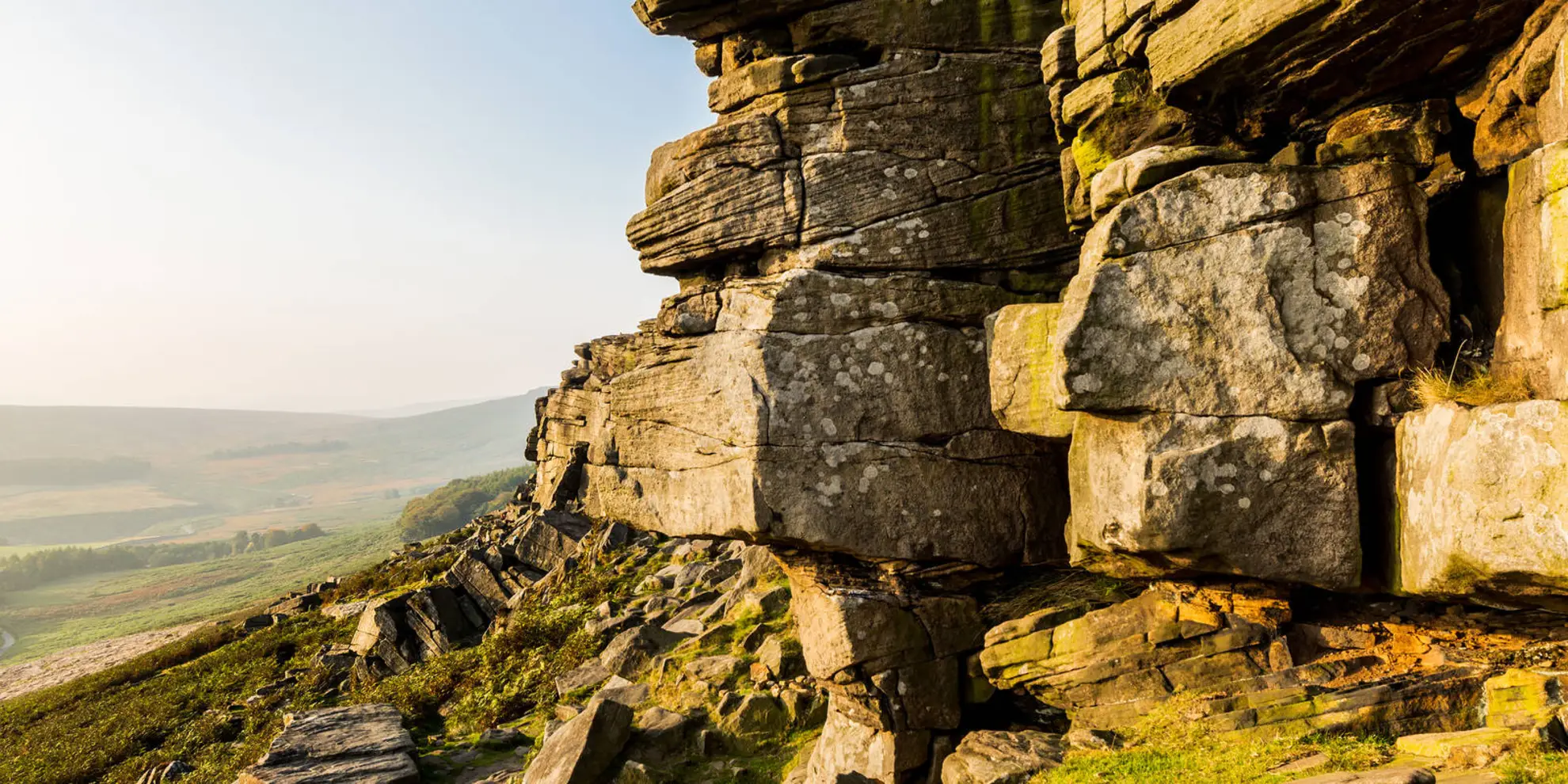 An image depicting the trail Bamford and Stanage Edges from Road Side and its surrounding area.