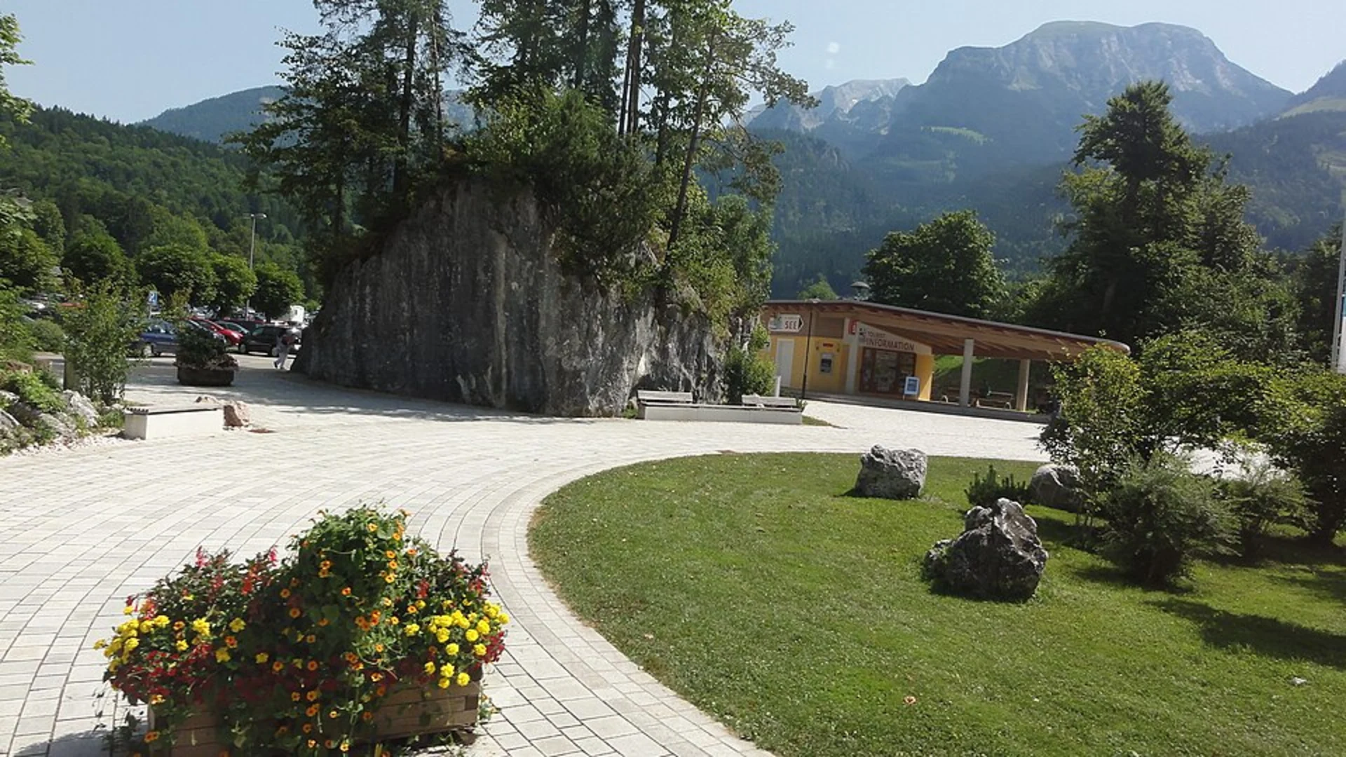 An image depicting the trail Berchtesgaden Loop via Lockstein and its surrounding area.