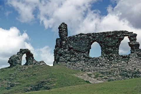 Castell Dinas Bran Loop