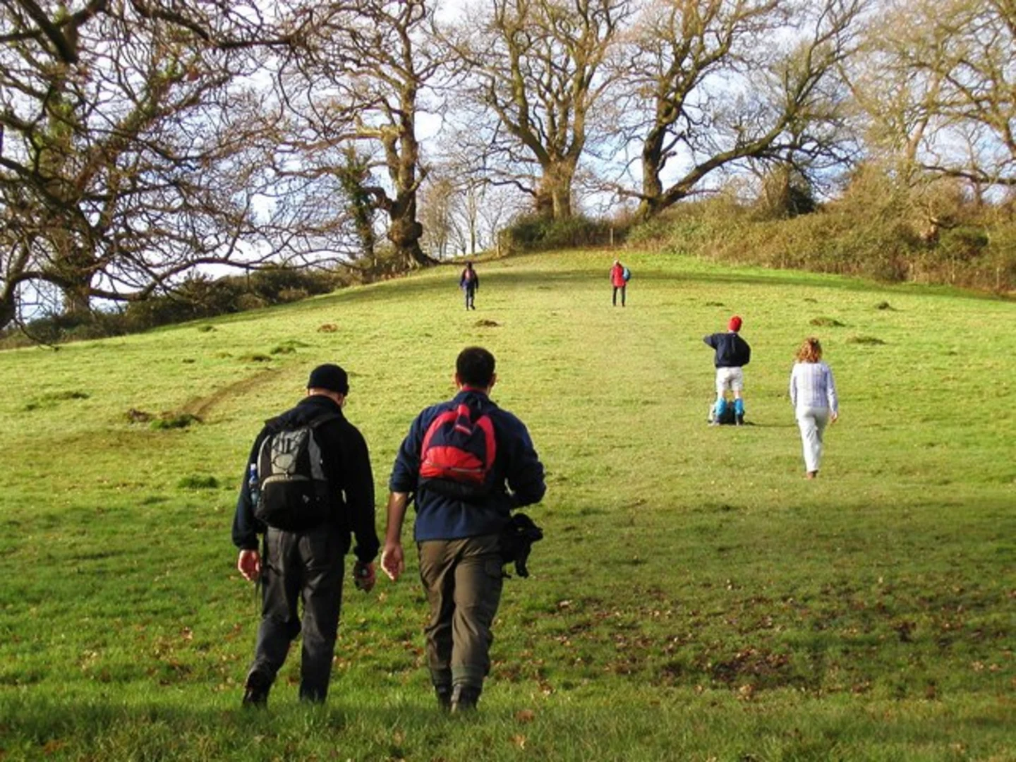 An image depicting the trail Kelston and Kelston Round Hill Loop and its surrounding area.