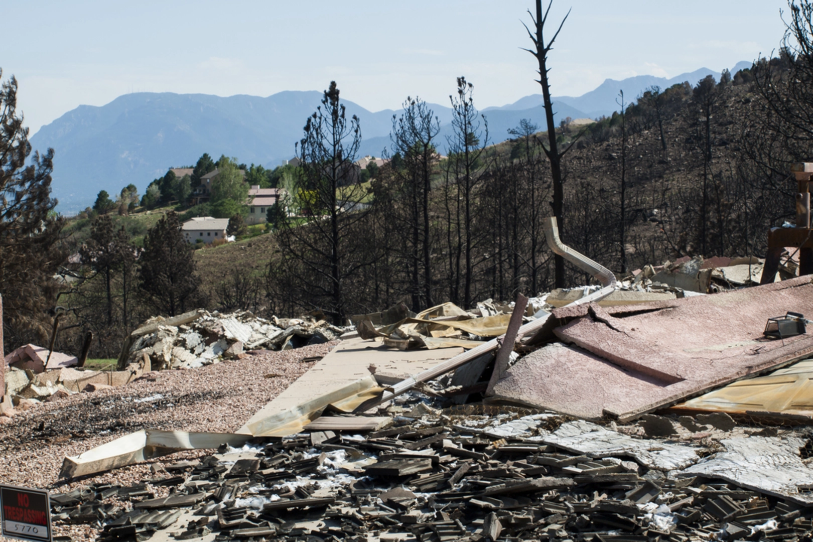 An image depicting the trail Waldo Canyon Trail and its surrounding area.