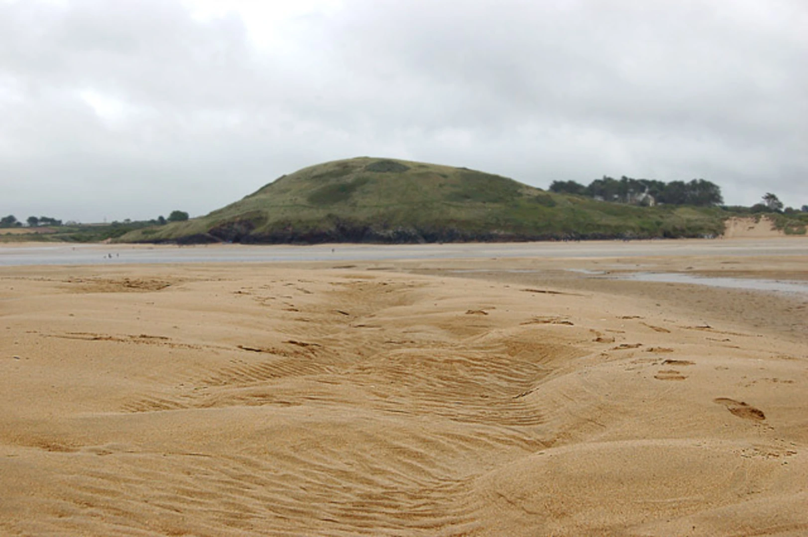 An image depicting the trail St George’s Cove Loop - Padstow and its surrounding area.