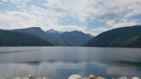 An image depicting the trail Waddell Trail and its surrounding area.