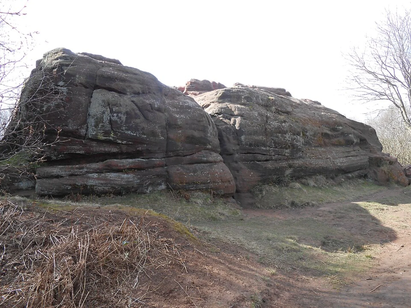 An image depicting the trail NT Thurstaston Common and Royden Park Loop and its surrounding area.