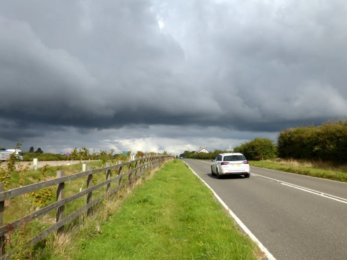An image depicting the trail Bassingfield to Harby Walk and its surrounding area.