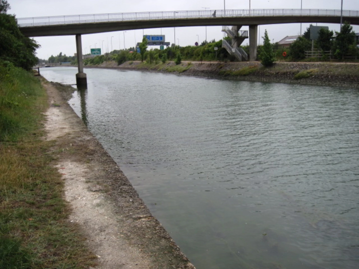 An image depicting the trail Anchorage Park Walk and its surrounding area.