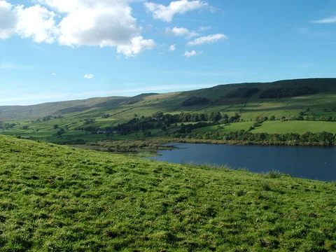 Semer Water and Bainbridge Country Park