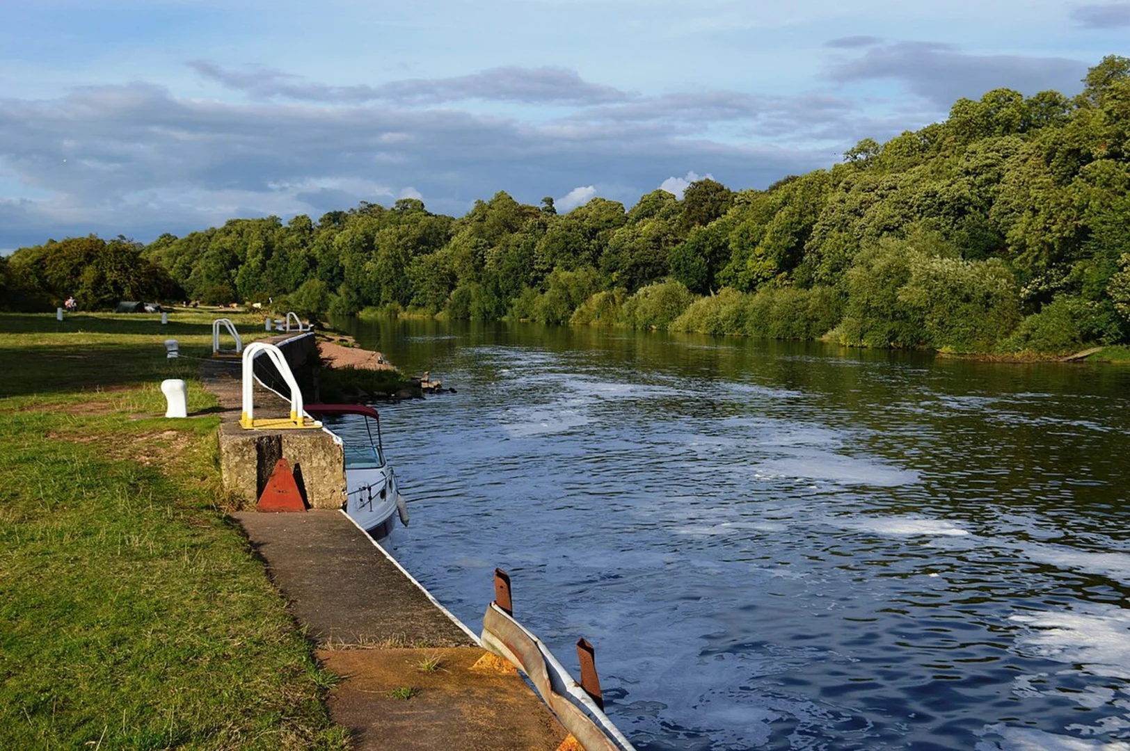 An image depicting the trail Gunthorpe, Caythorpe and Lowdham Loop and its surrounding area.