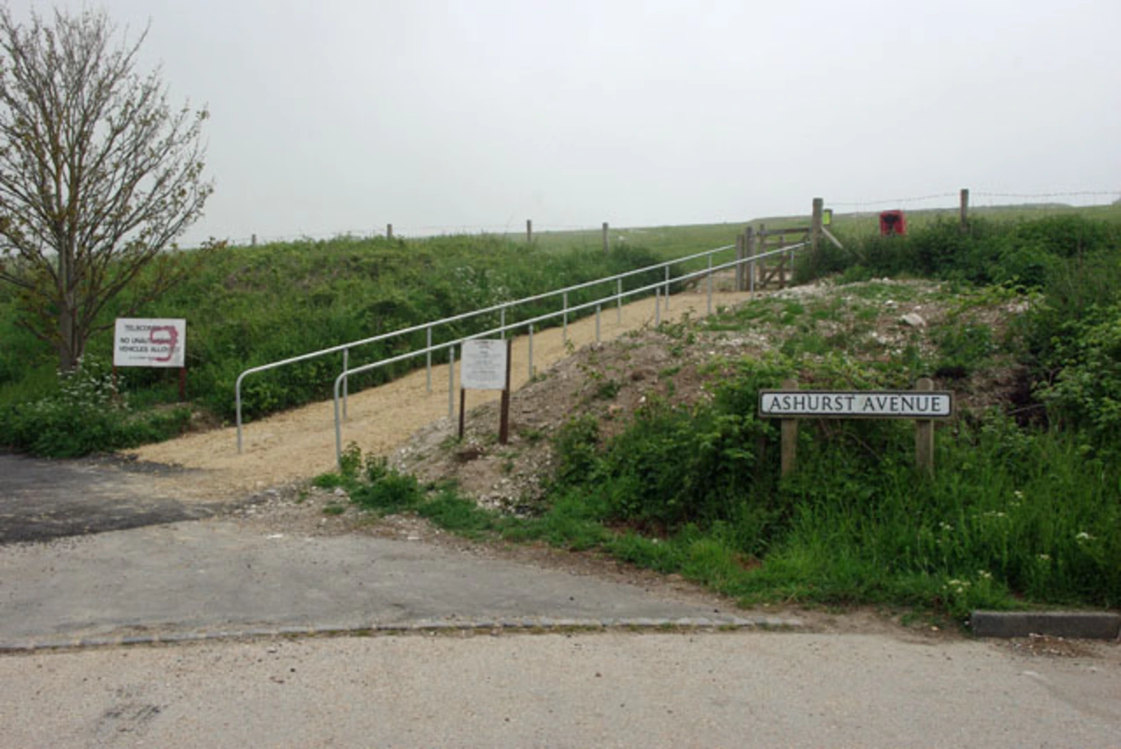 An image depicting the trail Mill Hill Route and its surrounding area.