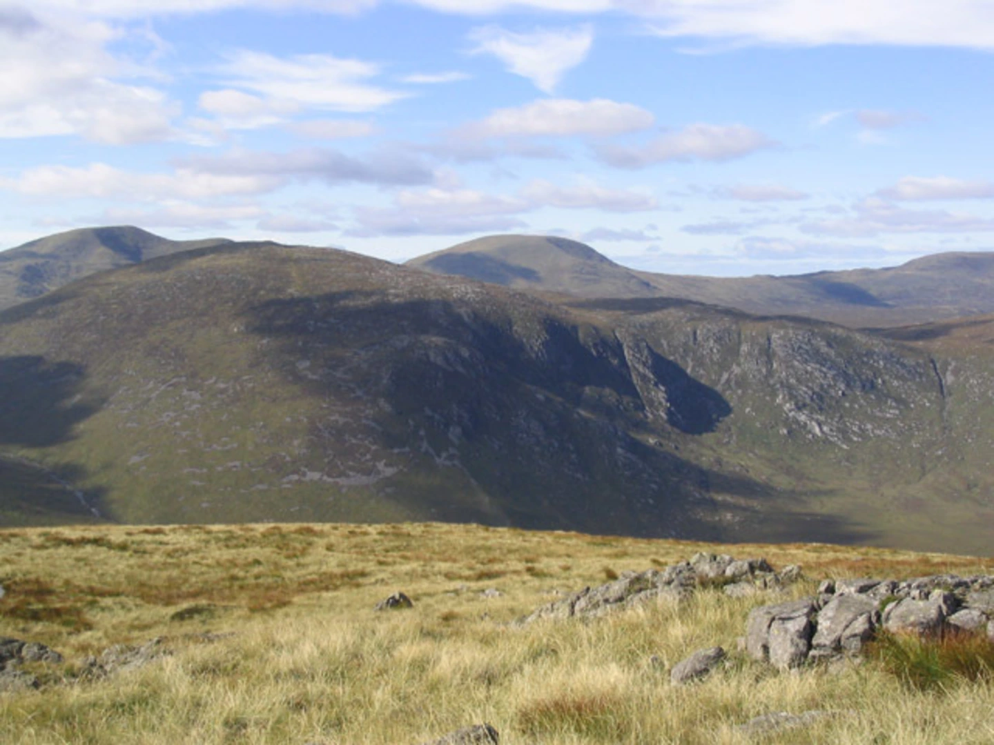 An image depicting the trail Corserine and its surrounding area.