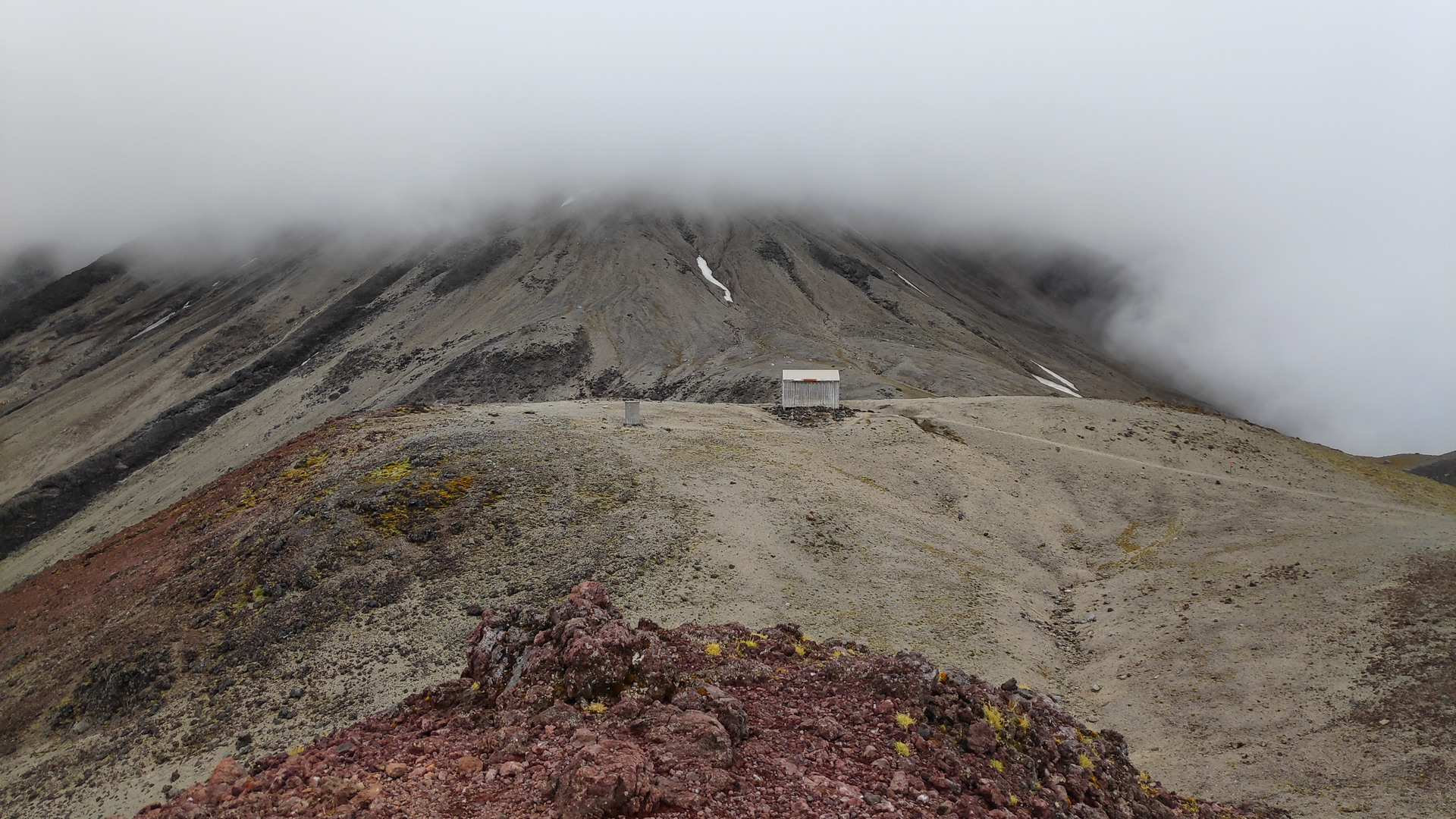 An image depicting the trail Fanthams Peak - Panitahi and Syme Hut Track and its surrounding area.