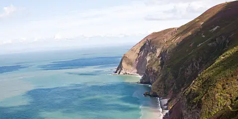 An image depicting the trail Coleridge Way and its surrounding area.