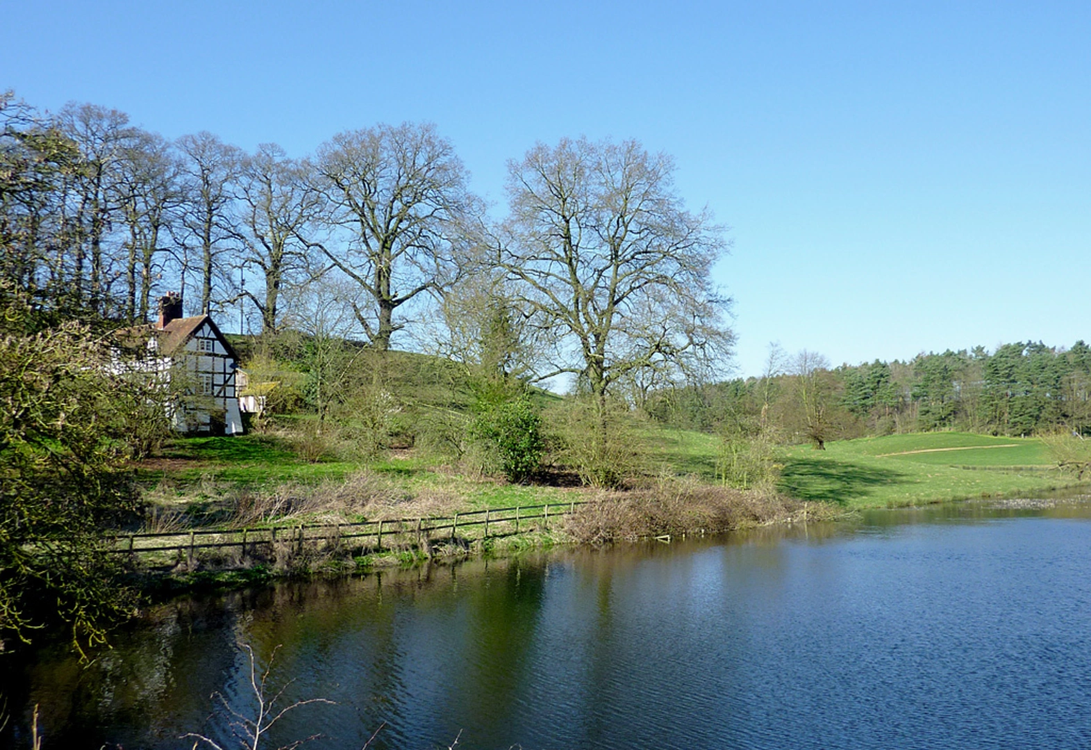 An image depicting the trail Worfield Loop and its surrounding area.