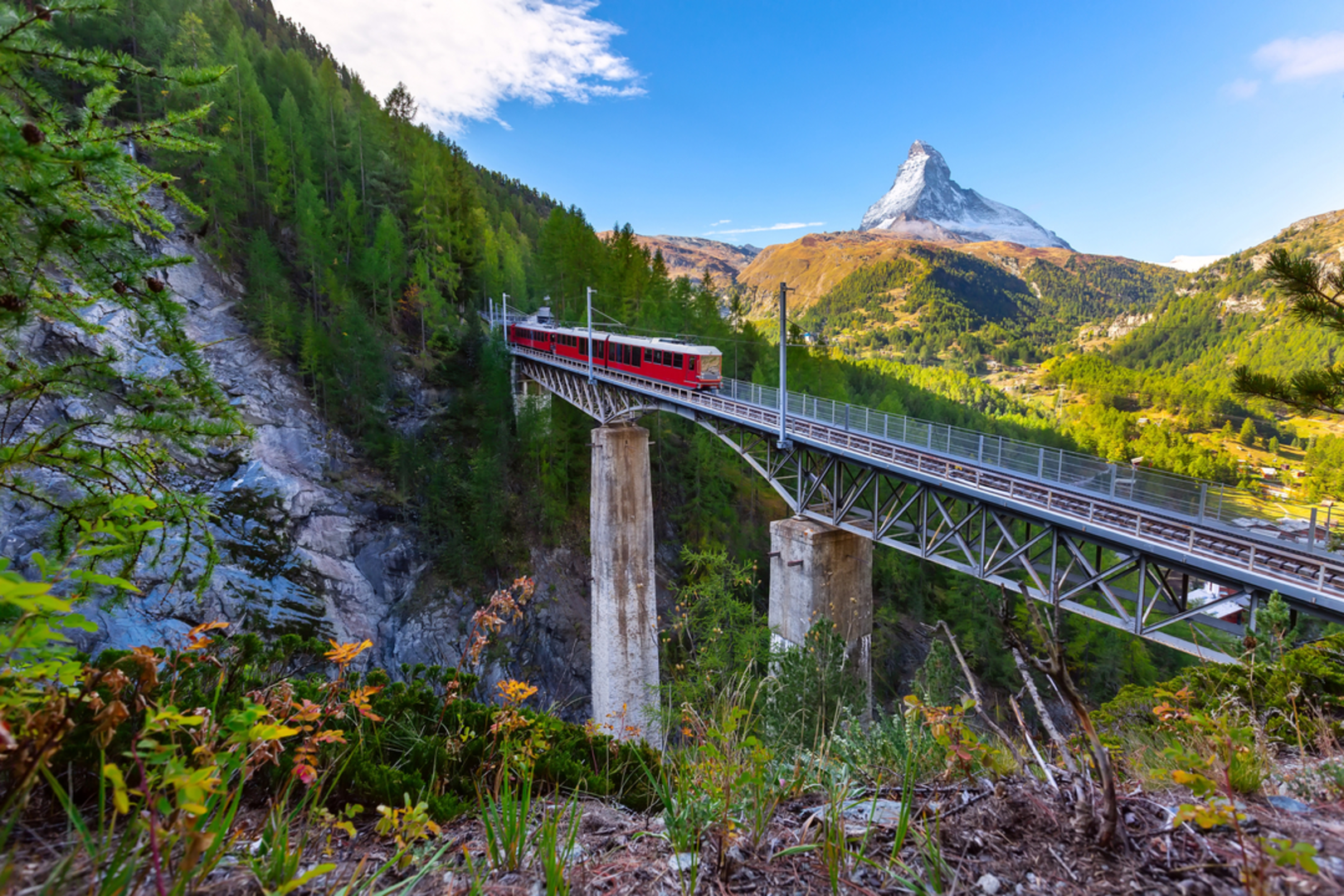 An image depicting the trail Zermatt-Furi via Winkelmatten - Nr 116 and its surrounding area.