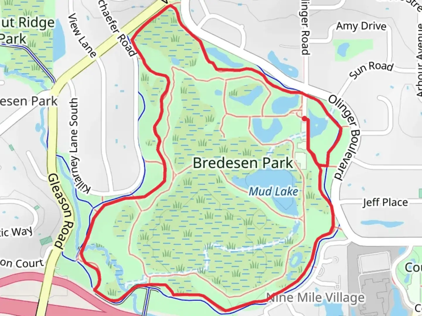 An image depicting the trail Bredesen Park Loop Trail and its surrounding area.