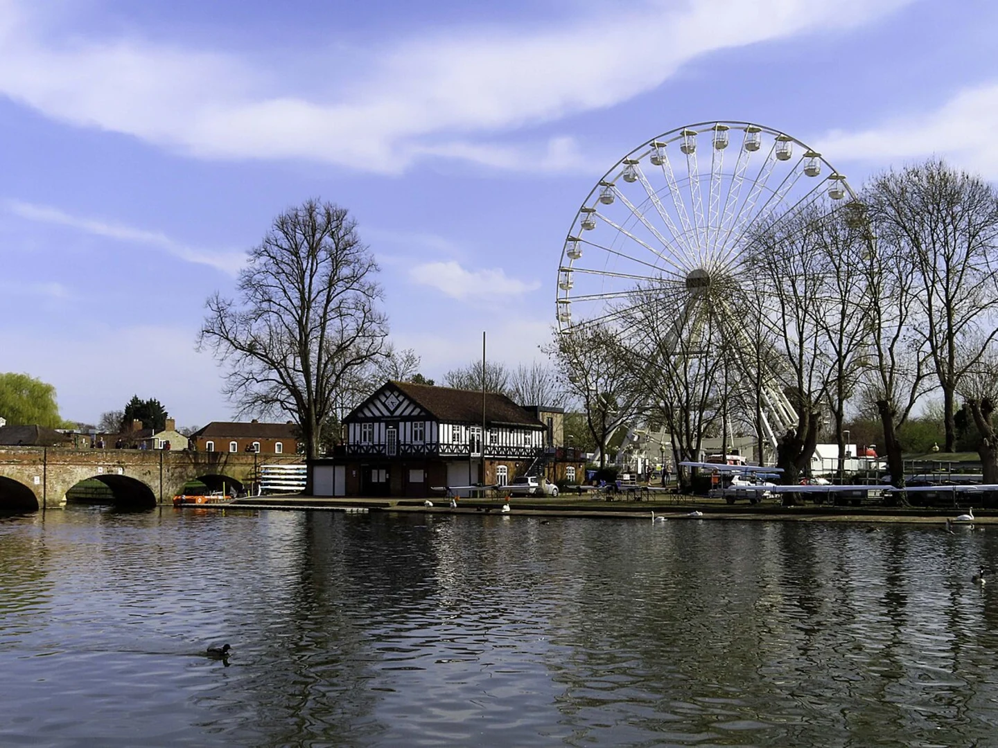 An image depicting the trail River Avon Shore Walk - Stratford Upon Avon and its surrounding area.