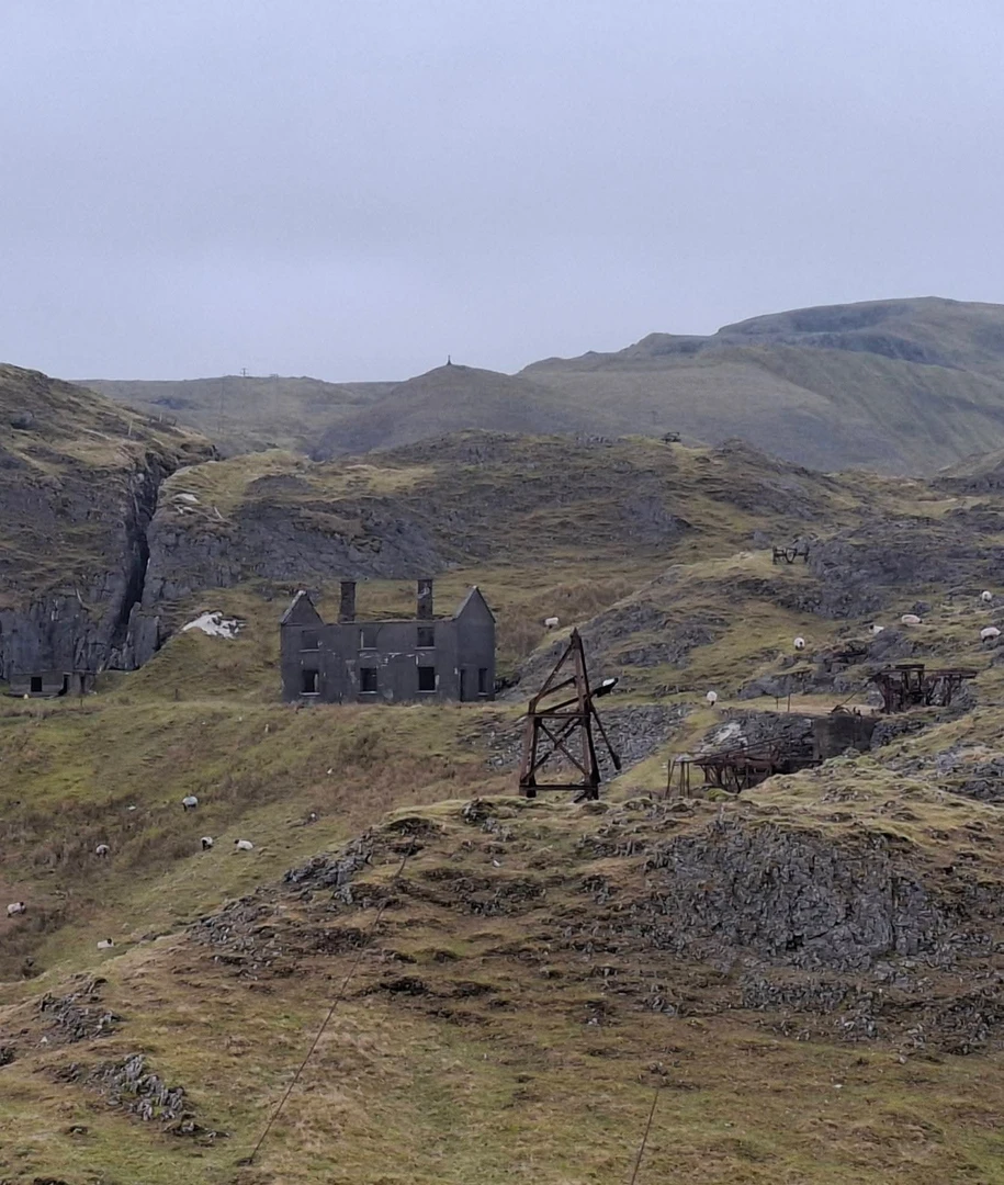 An image depicting the trail Truskmore from Bog Road via Tormore, the Dam and Mines and its surrounding area.