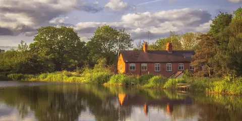 An image depicting the trail Wilberforce Way and its surrounding area.