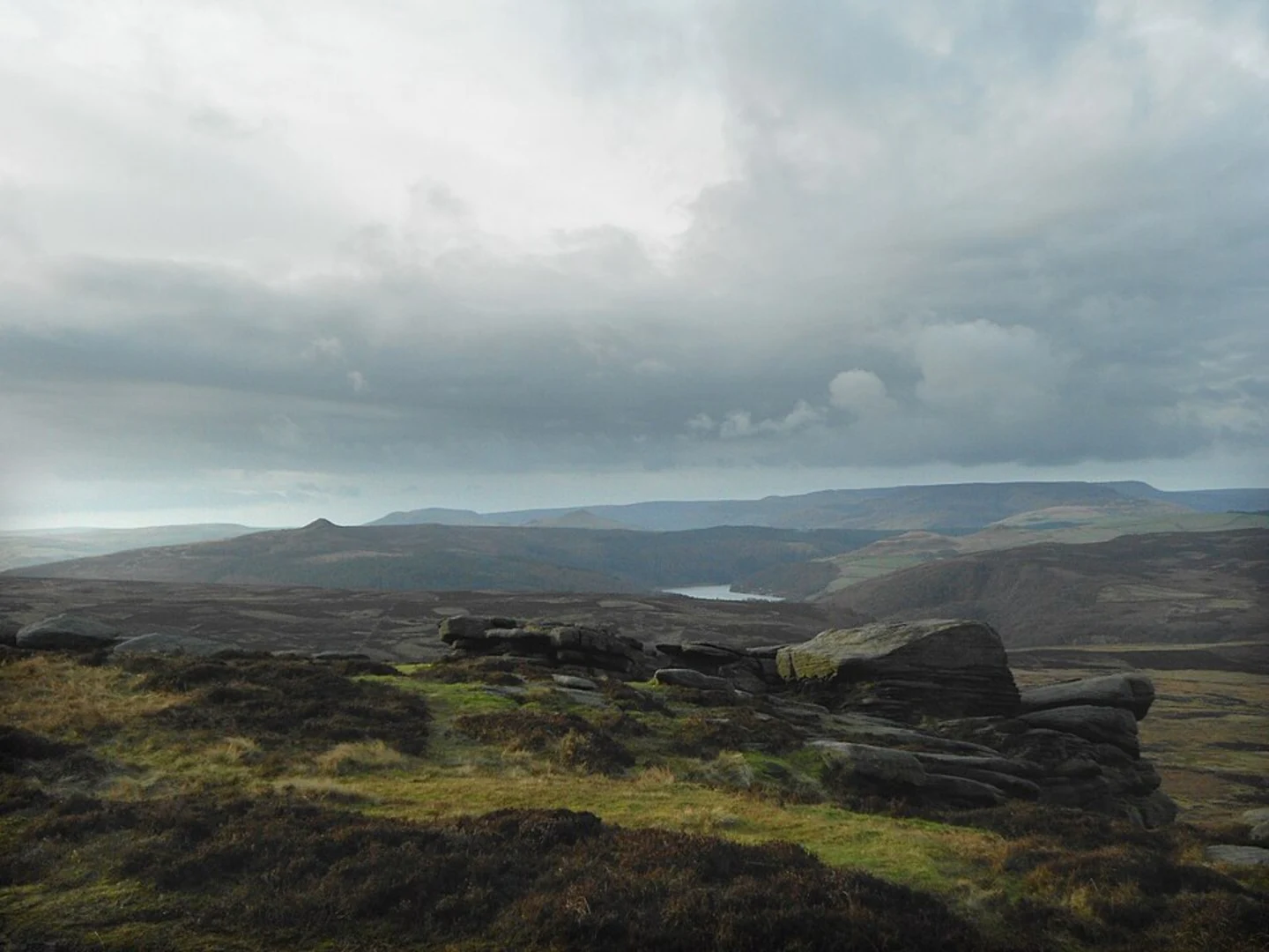 An image depicting the trail Lose Hill, Mam Tor and WIn Hill Loop from Hope and its surrounding area.