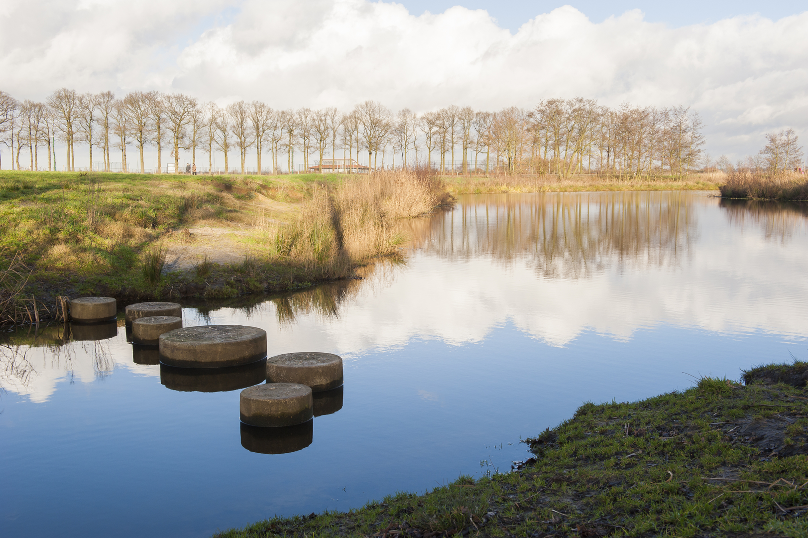 An image depicting the trail Barneveldsche Beek via Kasteel Stoutenburg and De Schammer and its surrounding area.