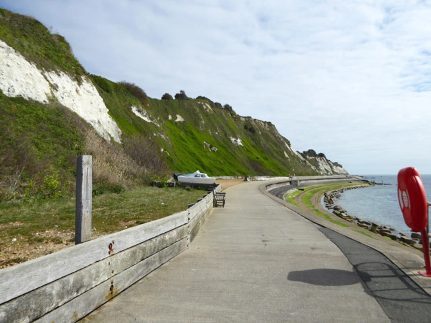 An image depicting the trail Shanklin to Ventnor Coastal Walk and its surrounding area.