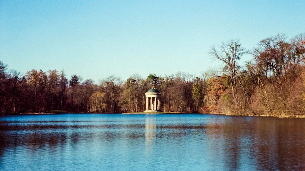 Schlosspark Nymphenburg Loop via Badenburger See