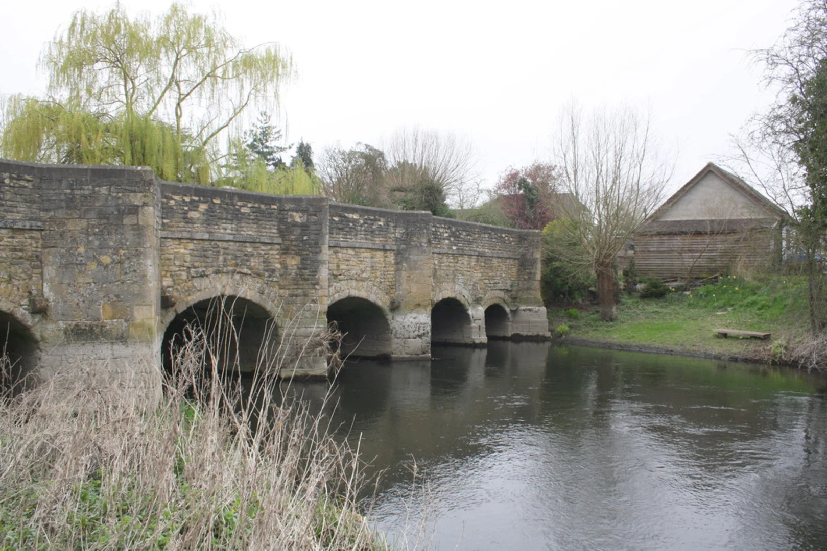 An image depicting the trail Berinsfield Country Park and Drayton St Leonard Country Park Loop and its surrounding area.