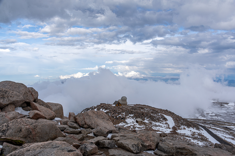 An image depicting the trail Mount Evans Ridge via Chicago Lakes Trail and its surrounding area.