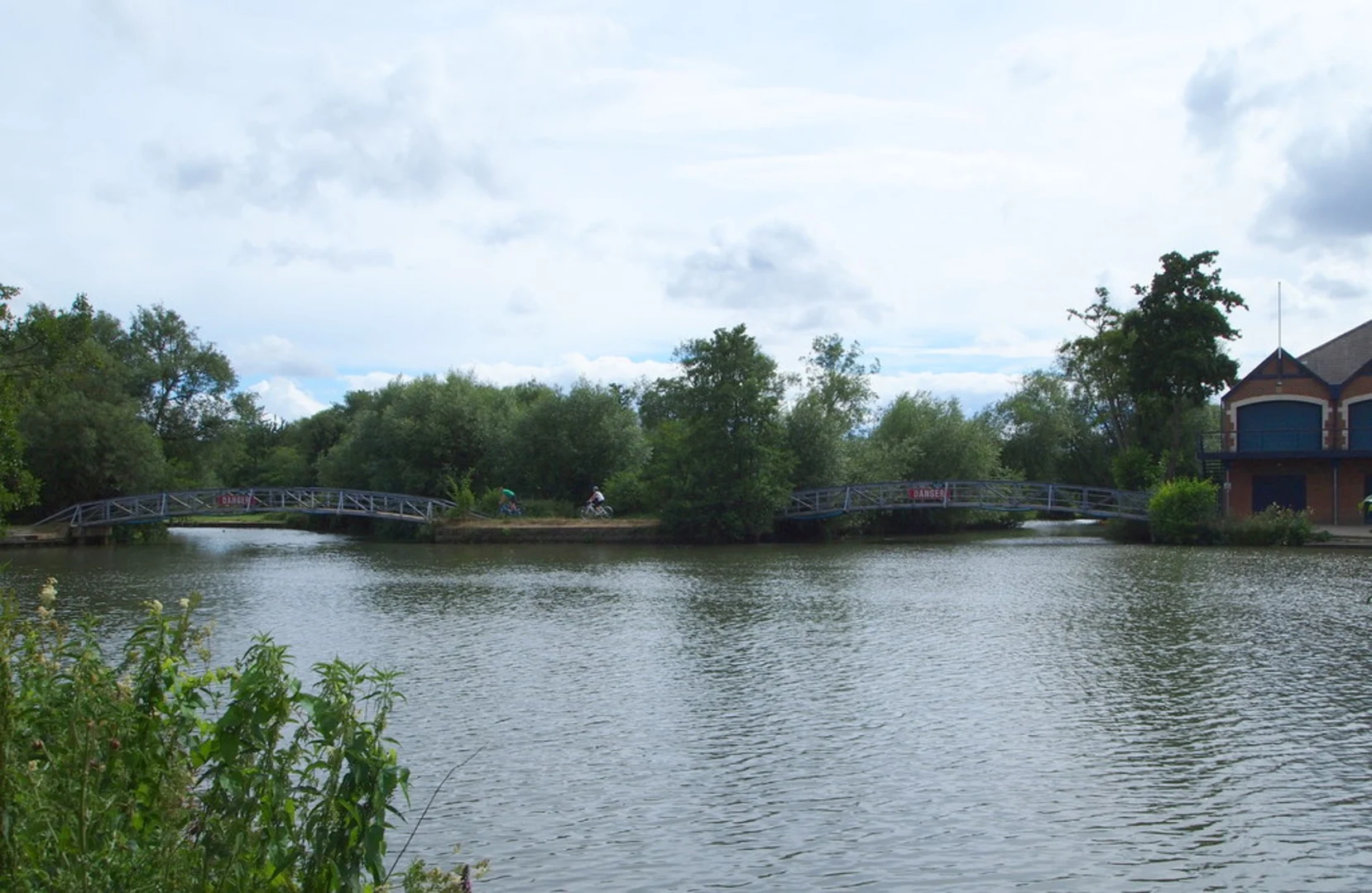An image depicting the trail Longbridges Nature Park and Cold Harbour Loop and its surrounding area.