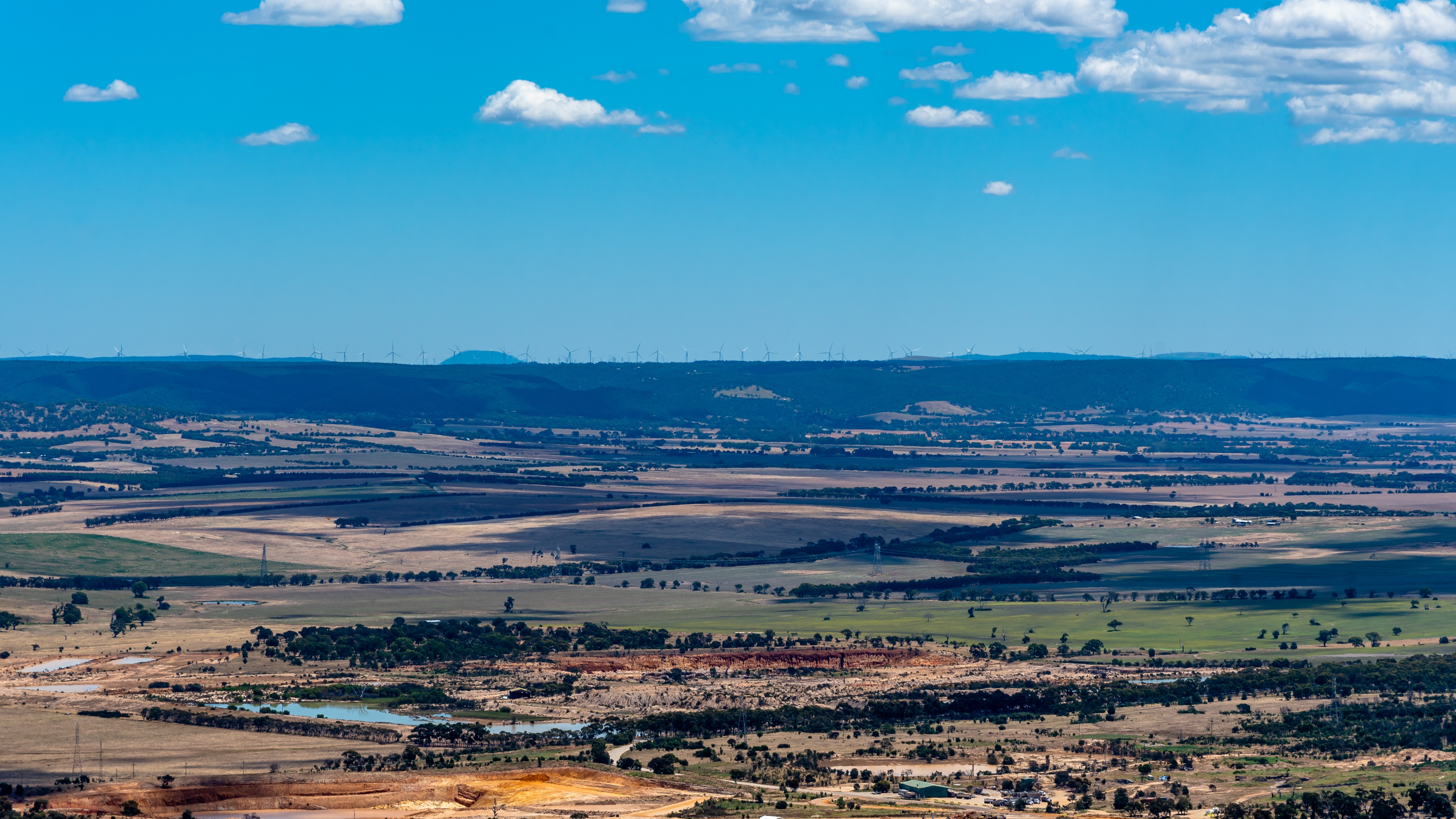 An image depicting the trail Brisbane Ranges National Park and its surrounding area.