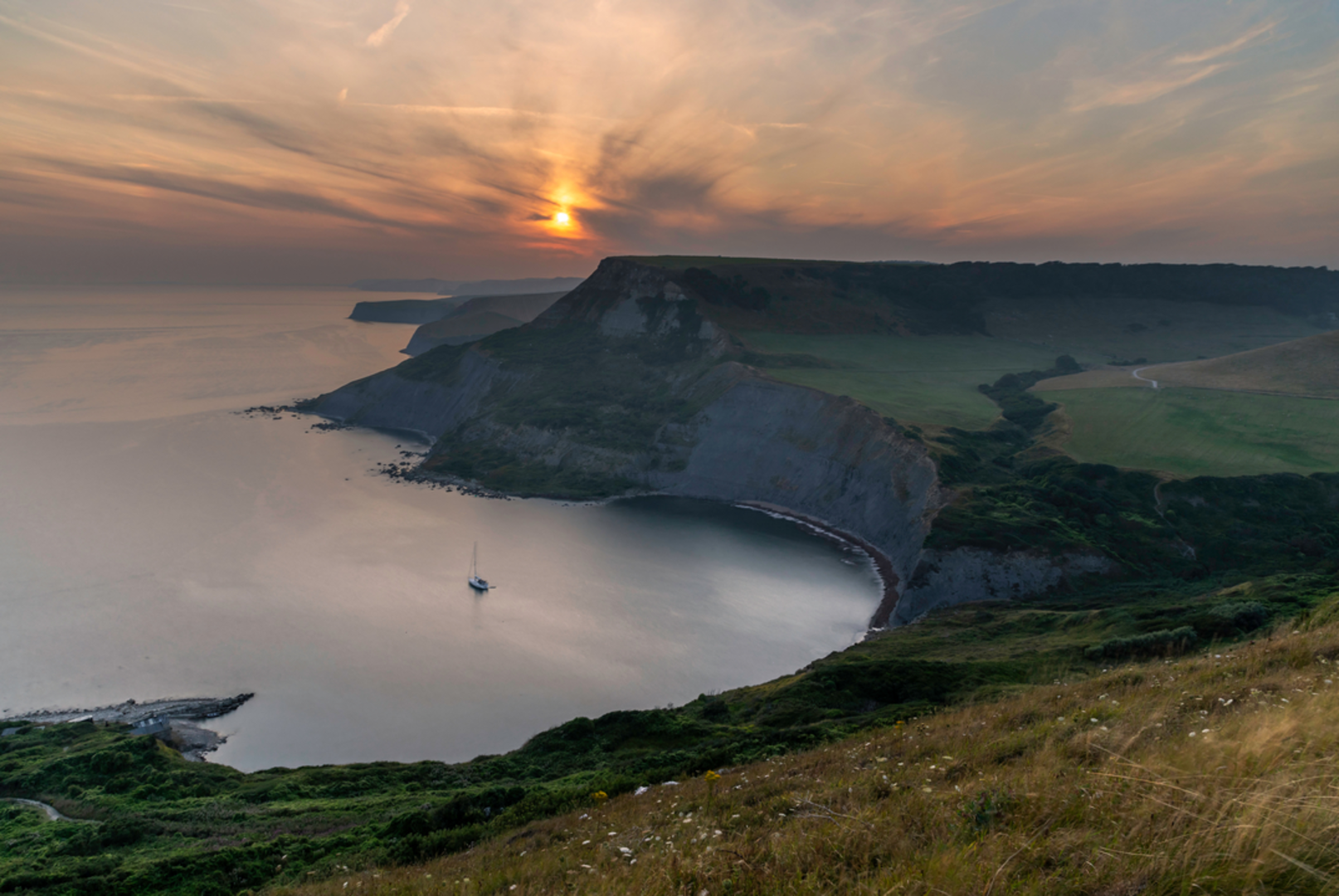 An image depicting the trail St Aldhelm's Chapel Walk and its surrounding area.