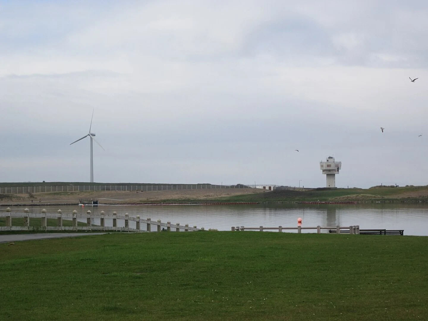 An image depicting the trail Marine Lake and Crosby Loop and its surrounding area.