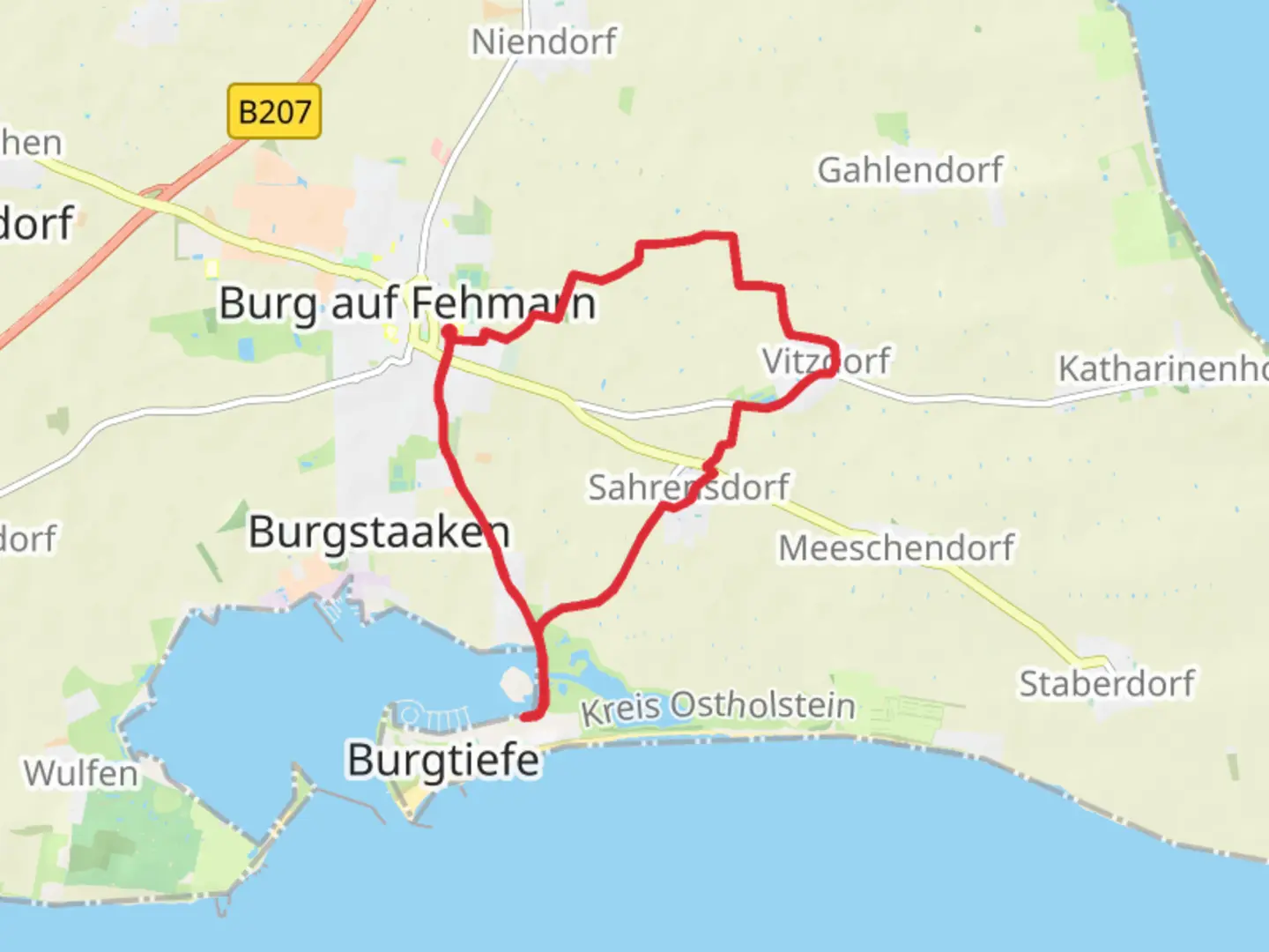 An image depicting the trail Burg auf Fehmarn to Sahrensdorf Loop via Glambaek and Burger See and its surrounding area.