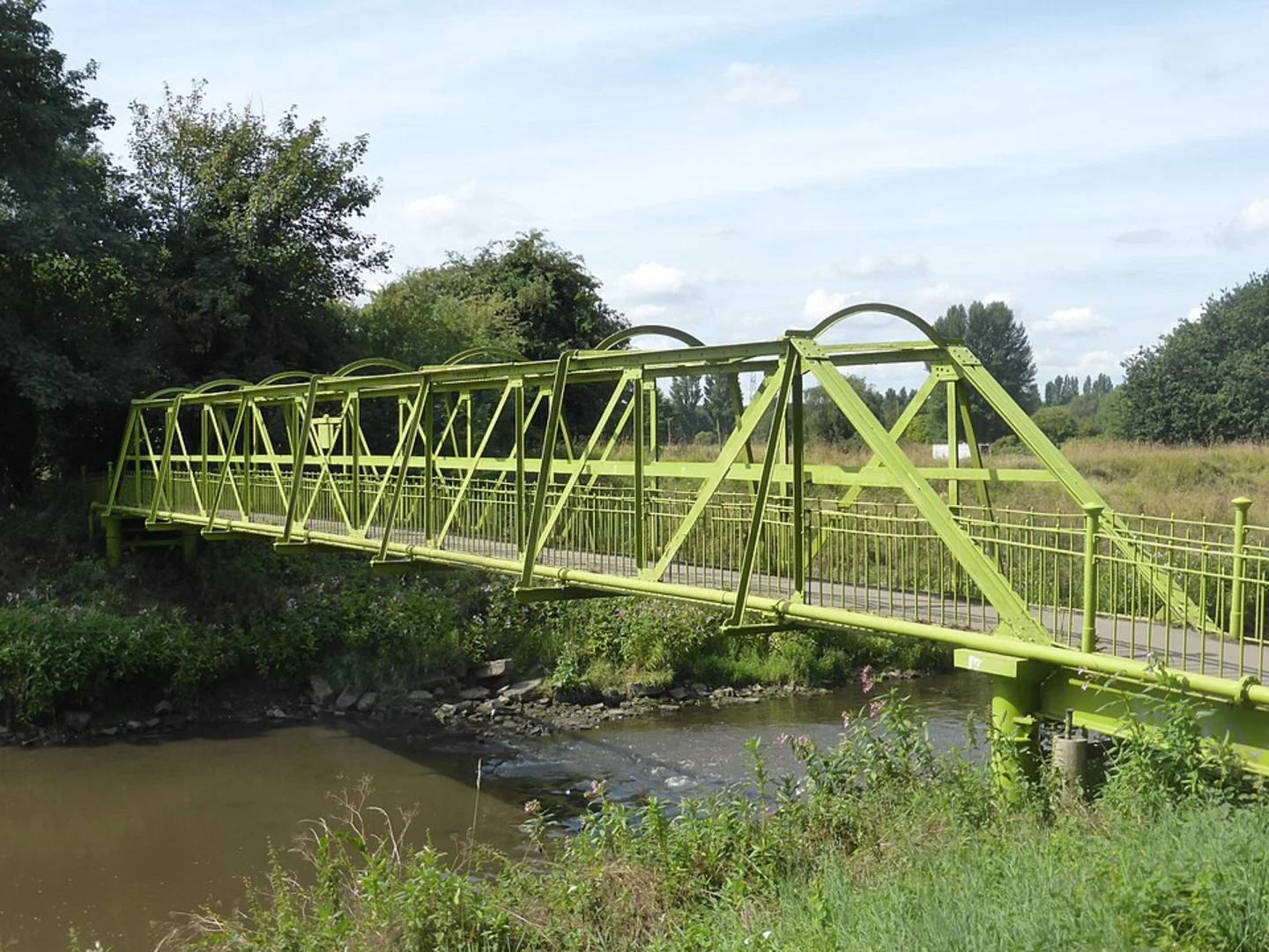 An image depicting the trail Withington Golf Club and Didsbury Golf Course Walk and its surrounding area.