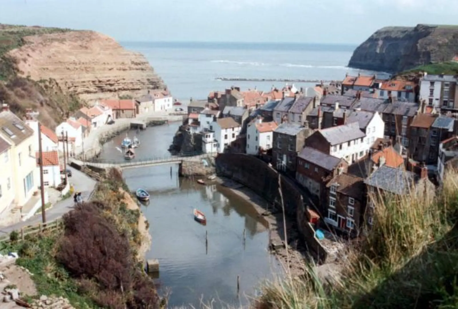 An image depicting the trail Easington to Sandsend Walk and its surrounding area.