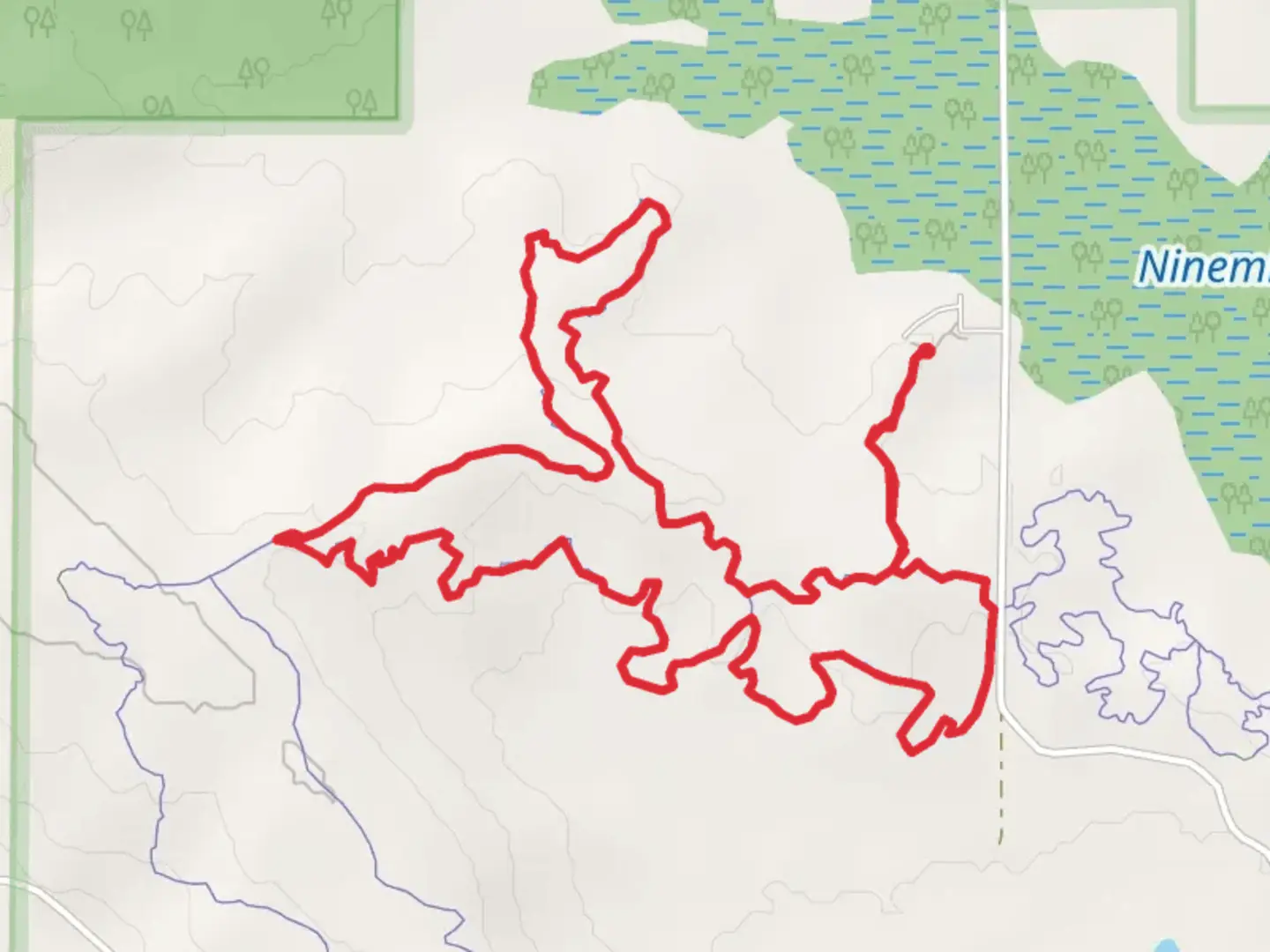 An image depicting the trail Up Nort, Outbound North and Chain Smoker Loop and its surrounding area.