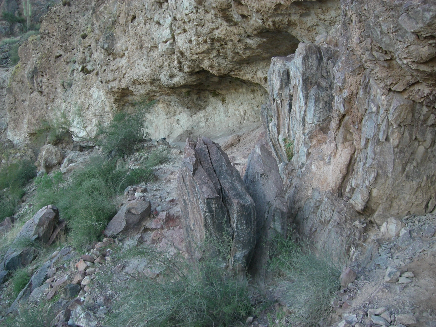 An image depicting the trail Wind Cave Trail and its surrounding area.