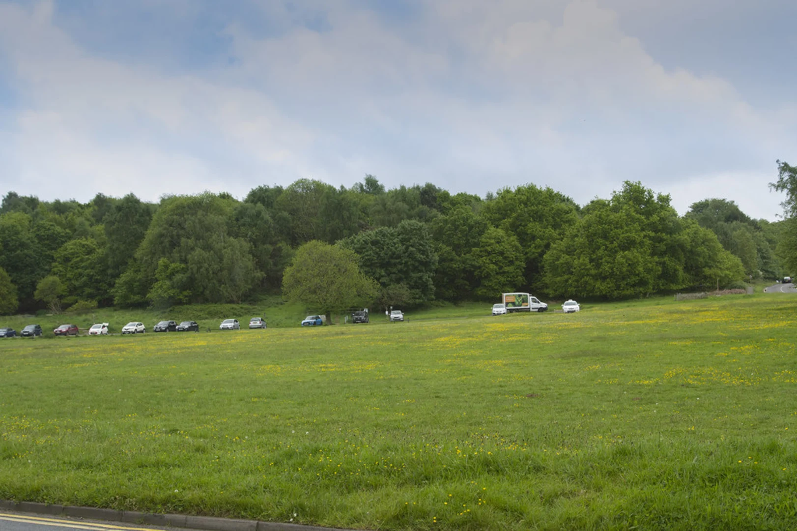 An image depicting the trail Heart of England Way - Milford and its surrounding area.