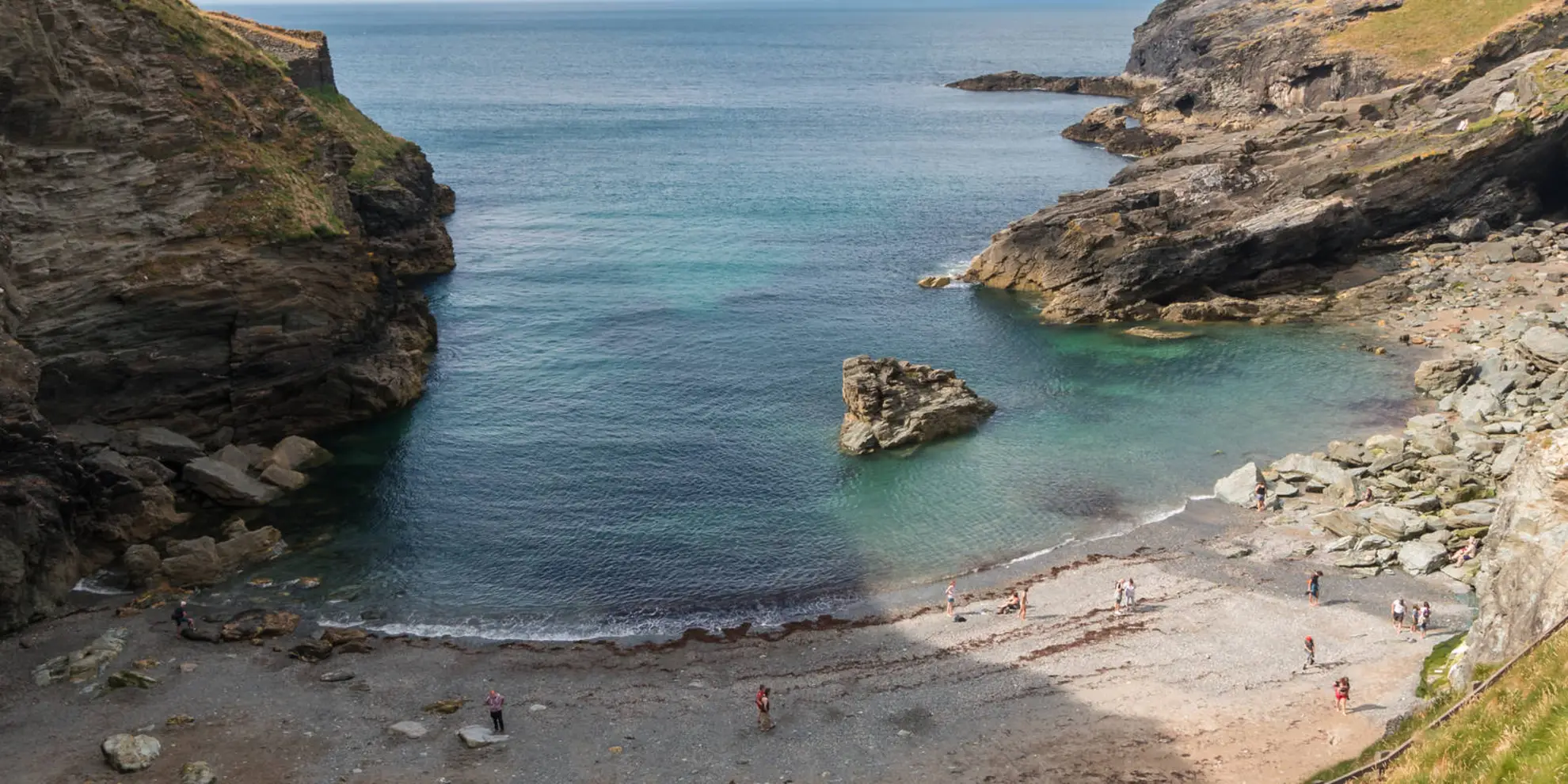 An image depicting the trail Tintagel King Arthur Walk and its surrounding area.