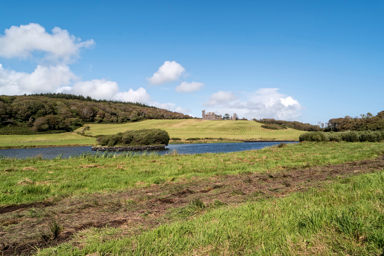 An image depicting the trail Castlefreke - River Trail and its surrounding area.