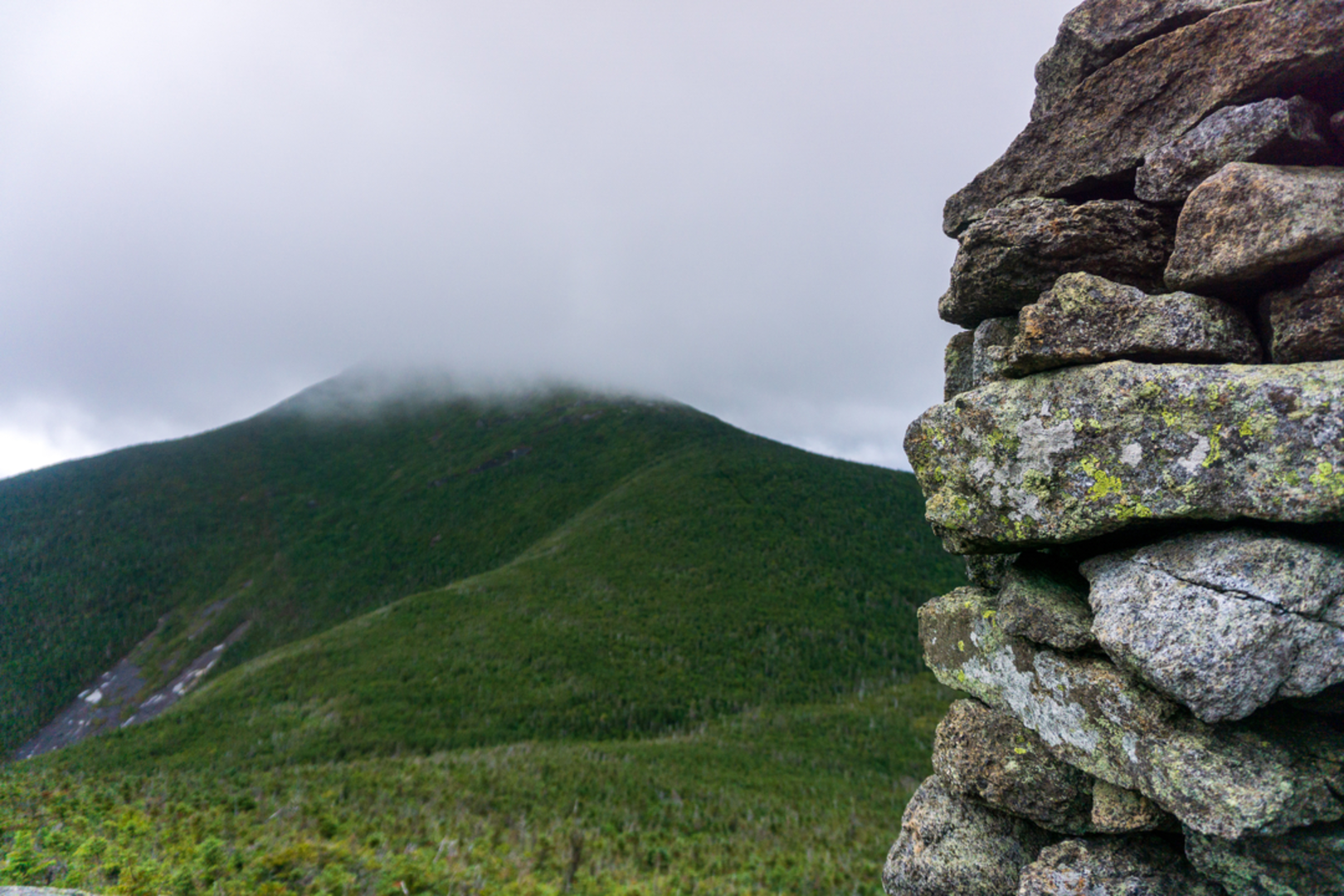 An image depicting the trail Whales Tail Mountain, Mount Colden, iroquois peak and Mount Mrashal Loop and its surrounding area.