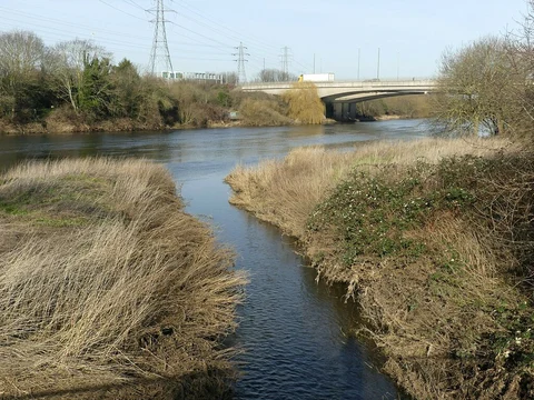 Beeston Canal and River Trent via Trent Valley Way