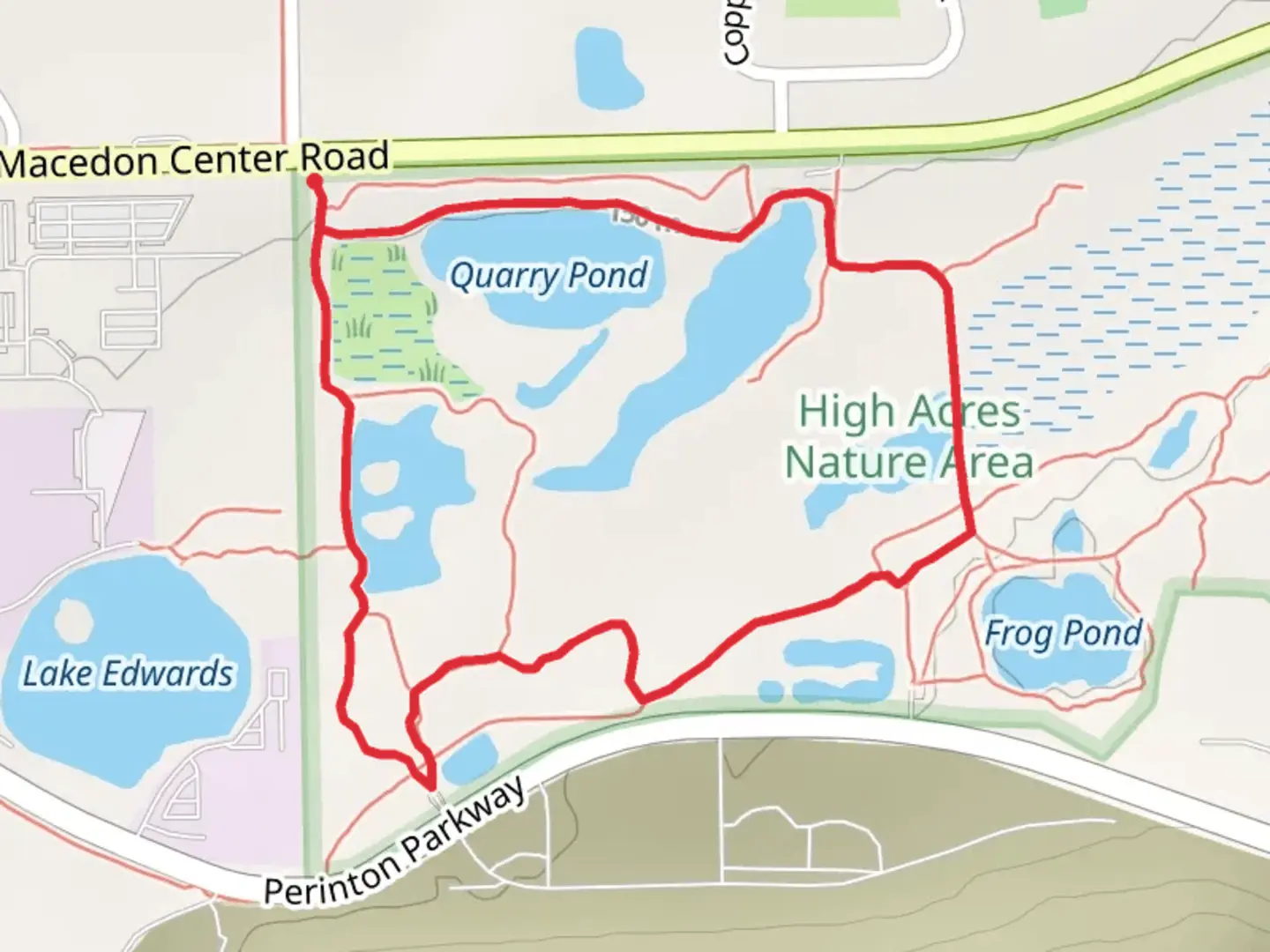An image depicting the trail Kingfisher Pond and Crescent Loop Trail and its surrounding area.