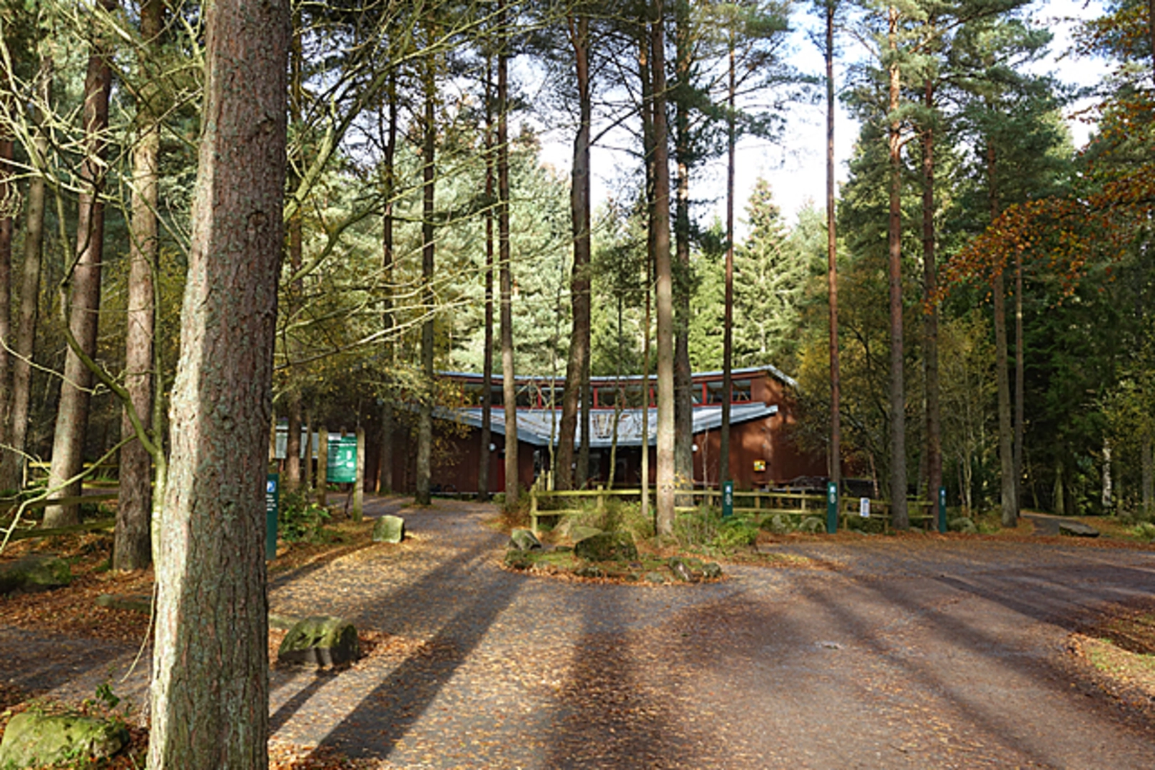 An image depicting the trail Mither Tap Trail via Bennachie Visitor Centre and its surrounding area.