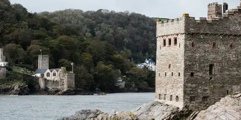 An image depicting the trail Kingswear and Brownstone Battery Walk and its surrounding area.