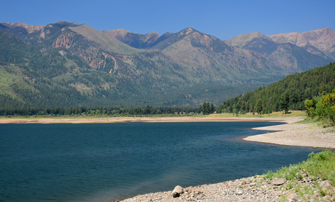 An image depicting the trail Endlich Mesa Trail and its surrounding area.