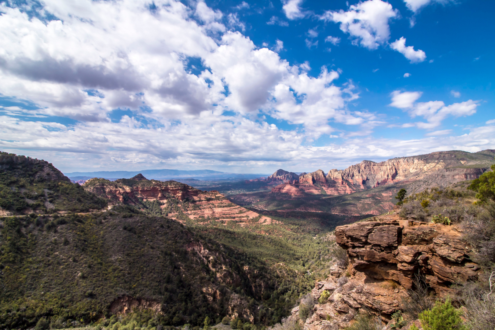 An image depicting the trail Casner Canyon Trail and its surrounding area.