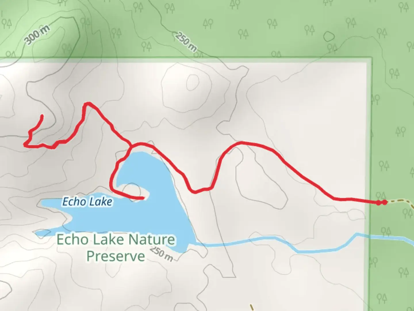 An image depicting the trail Echo Lake and its surrounding area.