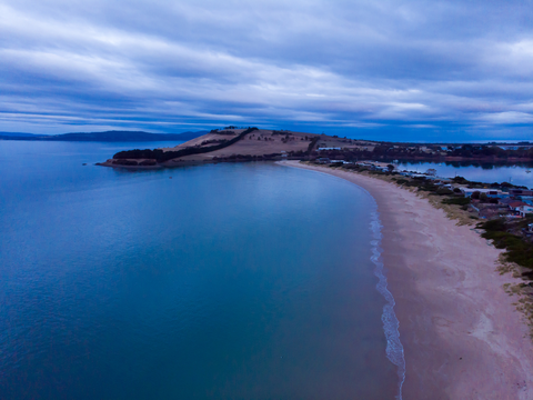 An image depicting the trail Clarence Foreshore Trail - Bellerive Beach to Howrah and its surrounding area.