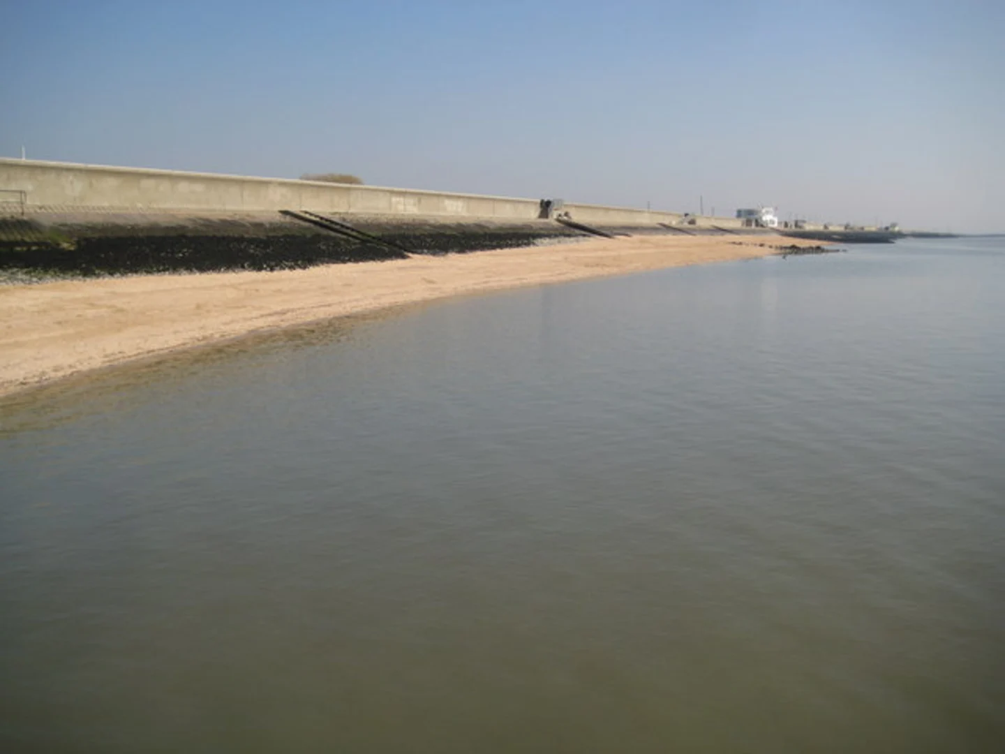 An image depicting the trail Canvey Island Loop and its surrounding area.